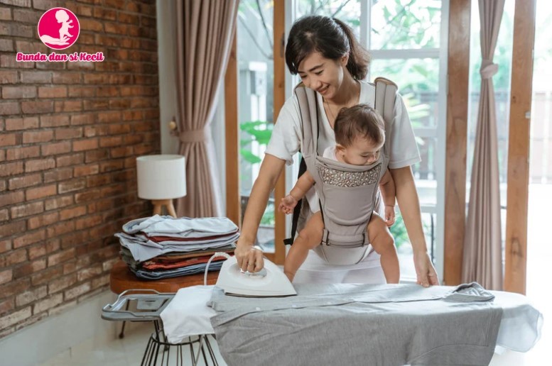 Menggendong Bayi: Mitos vs Fakta yang Perlu Diketahui Bunda Muda